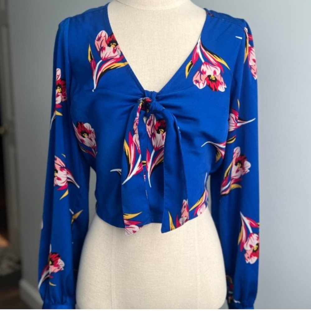 Express women’s front tie blouse